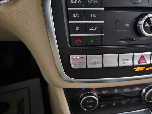 Used 2019 Mercedes-Benz GLA 250 4MATIC image 30