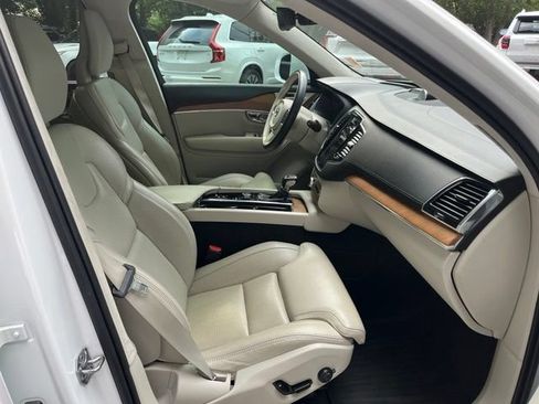 Used 2020 Volvo XC90 T6 Inscription w/ Protection Package Premier AWD/4WD image 11