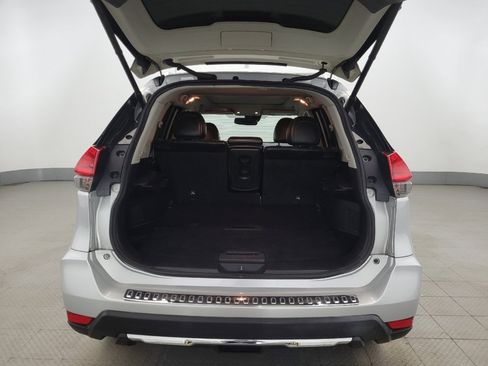 Used 2017 Nissan Rogue SL w/ SL Premium Package image 29