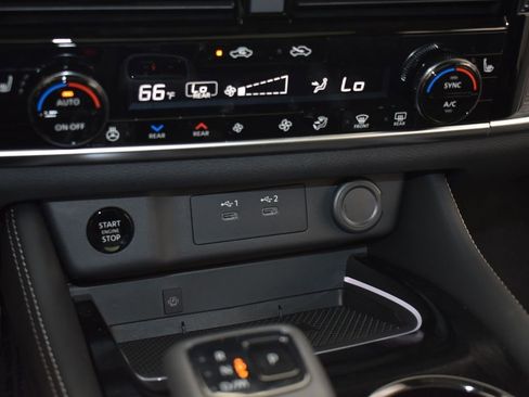 New 2026 Nissan Rogue Platinum w/ Platinum Premium Package image 12