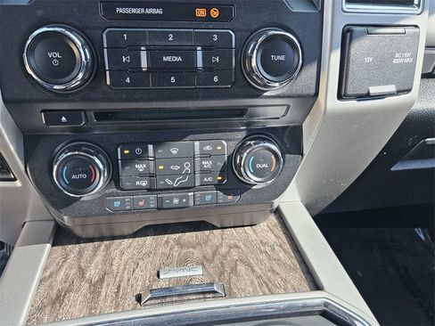 Used 2017 Ford F450 Lariat w/ Lariat Ultimate Package image 20