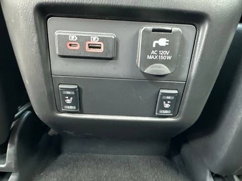 Used 2020 Nissan Pathfinder SL AWD/4WD image 19
