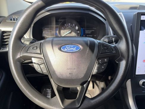 Used 2022 Ford Edge SE AWD/4WD image 11
