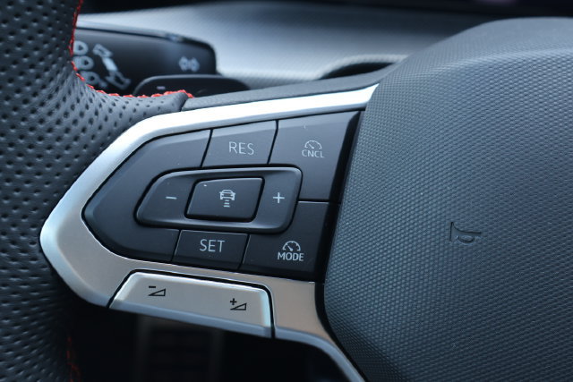 New 2026 Volkswagen GTI SE FWD image 20