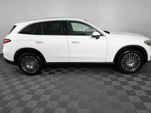 Used 2023 Mercedes-Benz GLC 300 4MATIC image 25