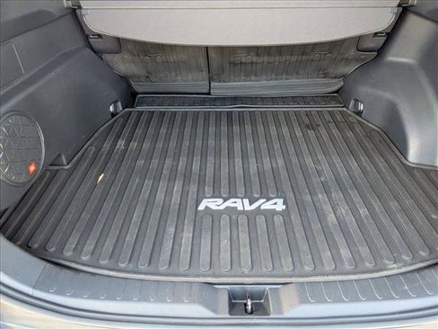 Used 2021 Toyota RAV4 Limited AWD/4WD image 6
