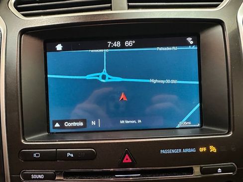 Used 2017 Ford Explorer Limited AWD/4WD image 5