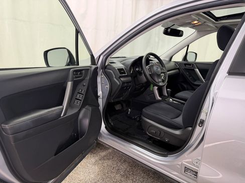 Used 2016 Subaru Forester 2.5i Premium w/ All-Weather Package AWD/4WD image 10