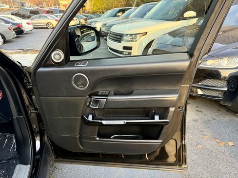 Used 2017 Land Rover Range Rover HSE image 26