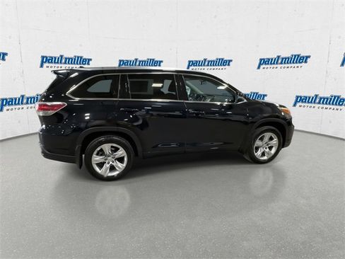 Used 2015 Toyota Highlander Limited image 12