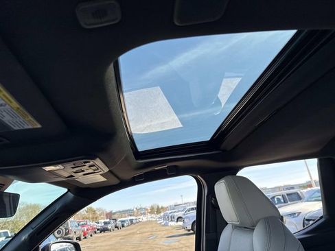 Used 2024 Toyota Tacoma Limited w/ Limited Package (LT) image 25