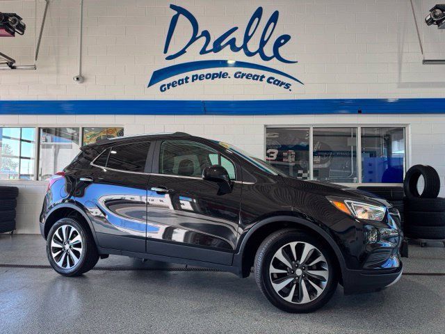 Used 2021 Buick Encore Preferred FWD image 1