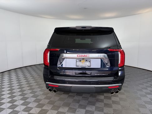 Used 2023 GMC Yukon Denali AWD/4WD image 9