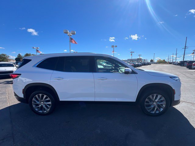 Used 2026 Buick Enclave Preferred w/ Power Package FWD image 4