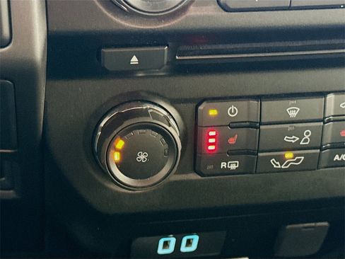 Used 2018 Ford F150 XLT w/ Equipment Group 302A Luxury image 14