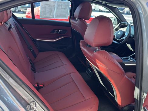 Used 2025 BMW 330i Sedan image 11