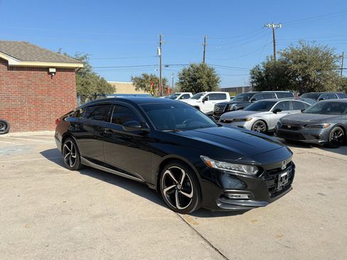 Used 2018 Honda Accord EX-L image 3