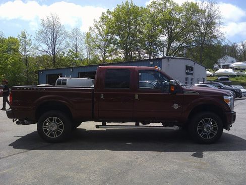 Used 2016 Ford F350 Platinum w/ FX4 Off-Road Package image 4