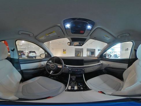 Used 2025 Hyundai Tucson SEL AWD/4WD image 43