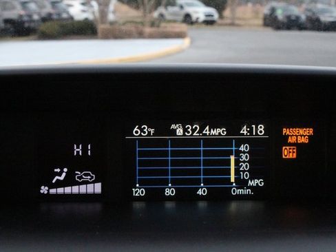 Used 2018 Subaru Forester 2.5i Premium w/ All-Weather Package image 25