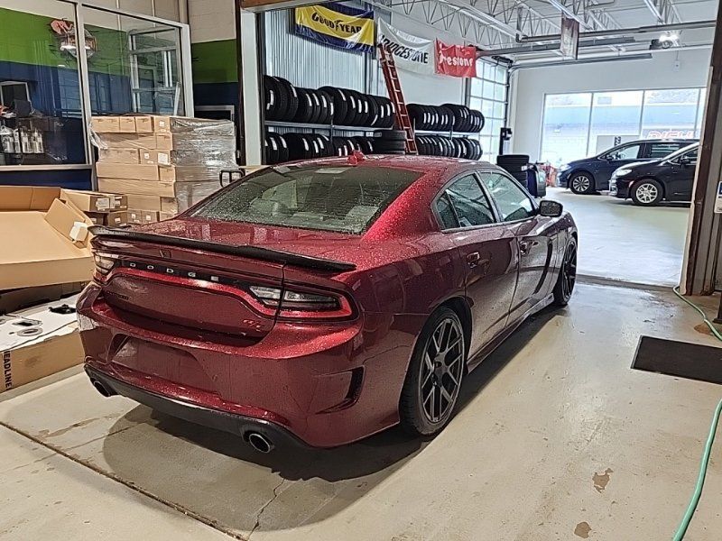 Used 2017 Dodge Charger R/T Scat Pack w/ Technology Group RWD image 9