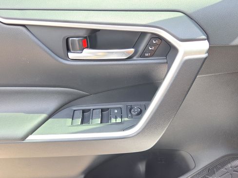 Certified 2023 Toyota RAV4 XLE Premium AWD/4WD image 19