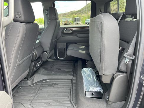 New 2025 GMC Sierra 2500 SLE w/ Max Trailering Package image 15