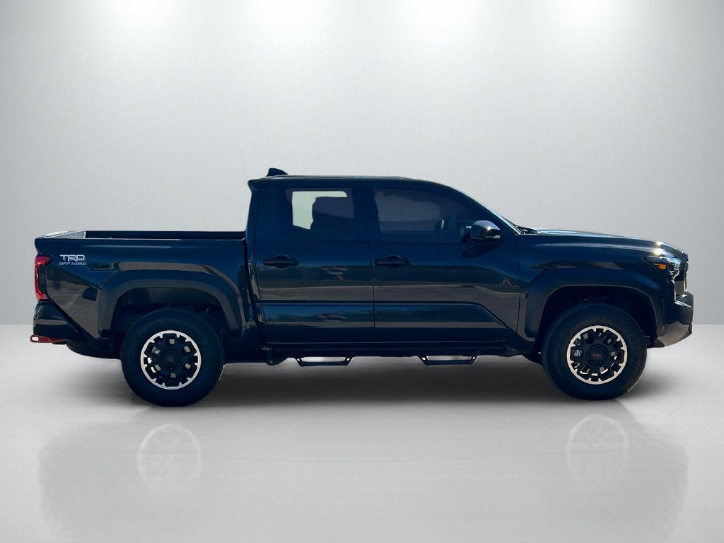 Certified 2026 Toyota Tacoma TRD Off-Road AWD/4WD image 4