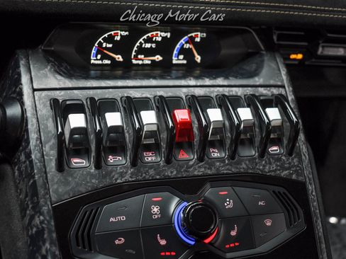 Used 2018 Lamborghini Huracan Performante image 15