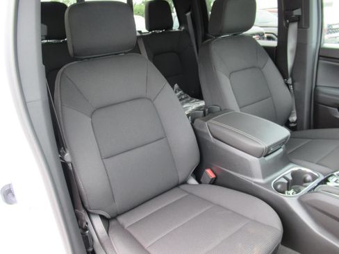 New 2026 GMC Canyon Elevation w/ Convenience Package RWD image 11