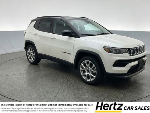 Used 2025 Jeep Compass Limited AWD/4WD image 1