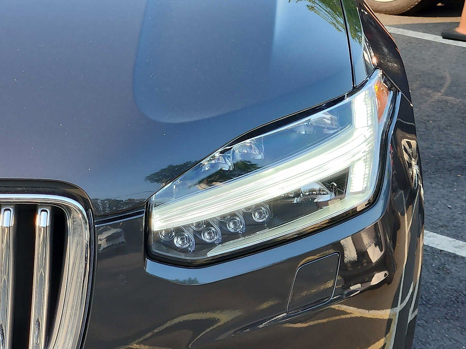 Certified 2024 Volvo XC90 T8 Ultimate w/ Protection Package Premier AWD/4WD image 9