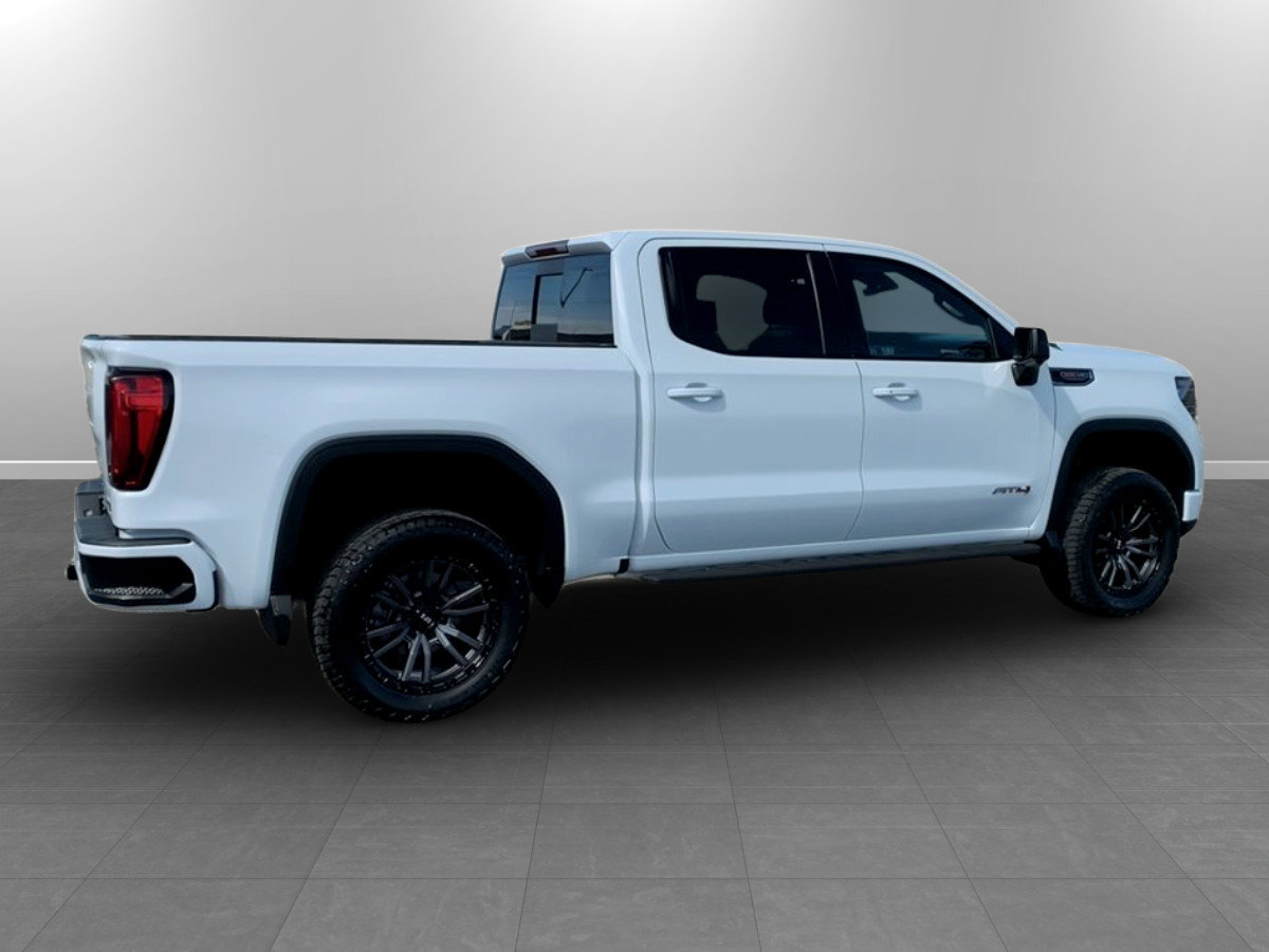 Used 2023 GMC Sierra 1500 AT4 w/ AT4 Premium Package AWD/4WD image 7