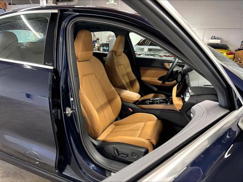 Used 2025 Audi A5 2.0T Premium Plus w/ Premium Plus AWD/4WD image 10