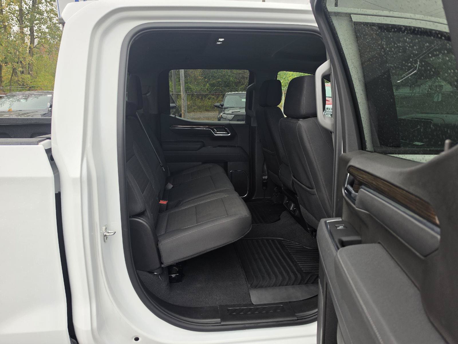 Used 2026 Chevrolet Silverado 1500 RST AWD/4WD image 8