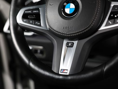 Used 2022 BMW X6 xDrive40i w/ M Sport Package image 28