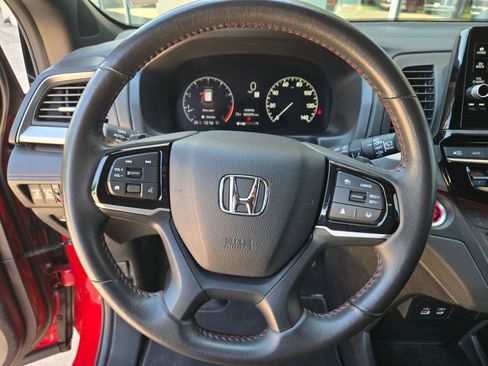 Used 2025 Honda Odyssey Sport-L image 10