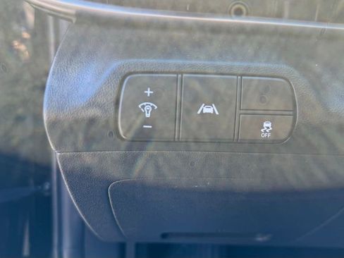 Certified 2023 Hyundai Elantra Limited FWD image 14