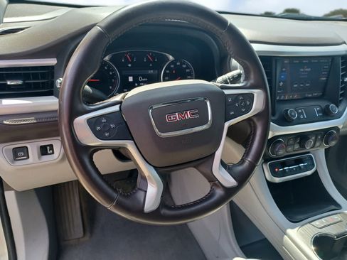 Used 2020 GMC Acadia SLT FWD image 9