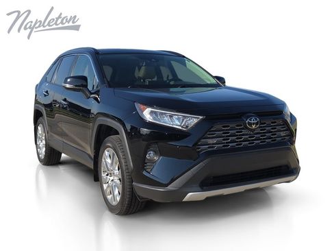 Used 2019 Toyota RAV4 Limited w/ Advanced Technology Package AWD/4WD image 8