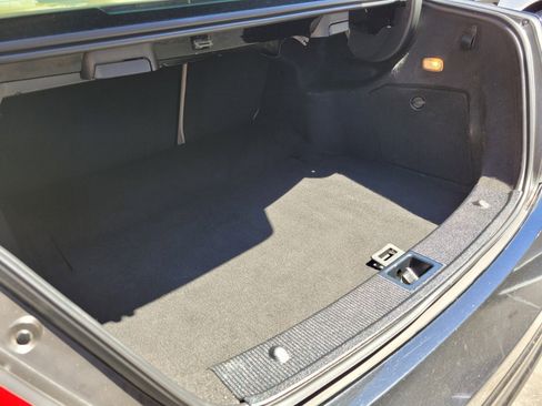 Used 2014 Mercedes-Benz C 250 Sedan image 9