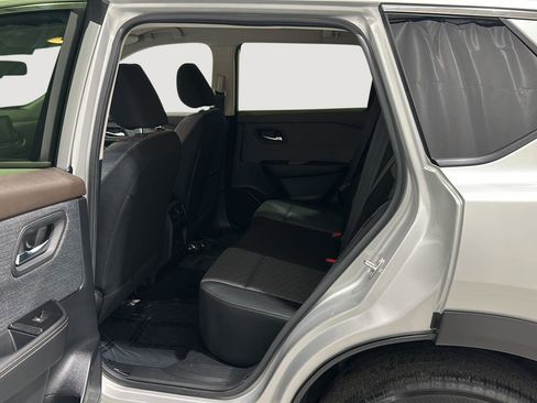 Used 2023 Nissan Rogue SV image 24