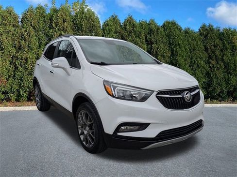 Used 2019 Buick Encore Sport Touring image 3
