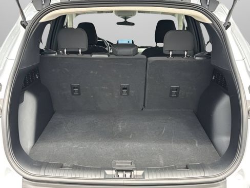 Used 2025 Ford Escape Active AWD/4WD image 9