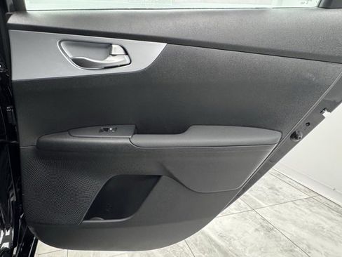 Used 2023 Kia Forte LXS image 32