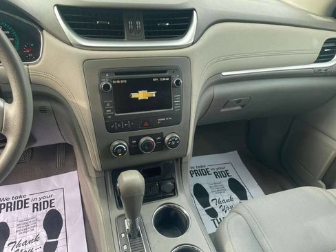 Used 2017 Chevrolet Traverse LS image 12