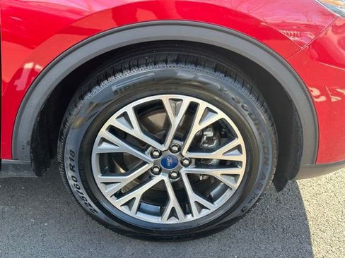 Used 2020 Ford Escape SEL image 13