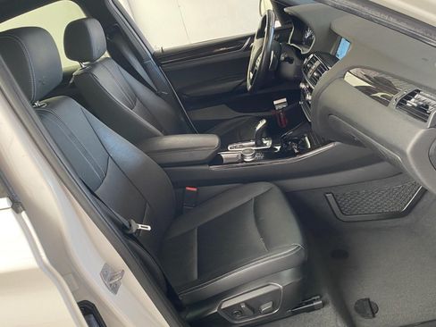 Used 2018 BMW X4 xDrive28i AWD/4WD image 9
