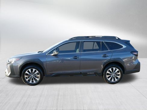 Used 2024 Subaru Outback Limited image 4