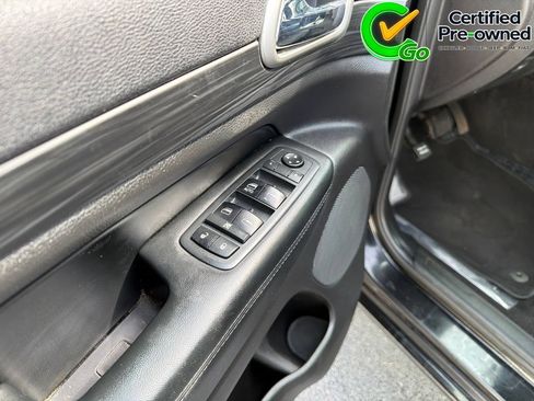 Used 2019 Jeep Grand Cherokee Altitude RWD image 41